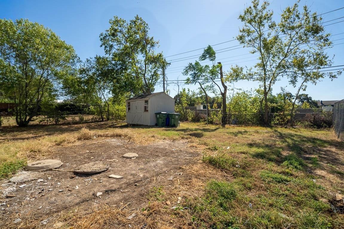 Horseshoe Trl, Balch Springs, TX 75180