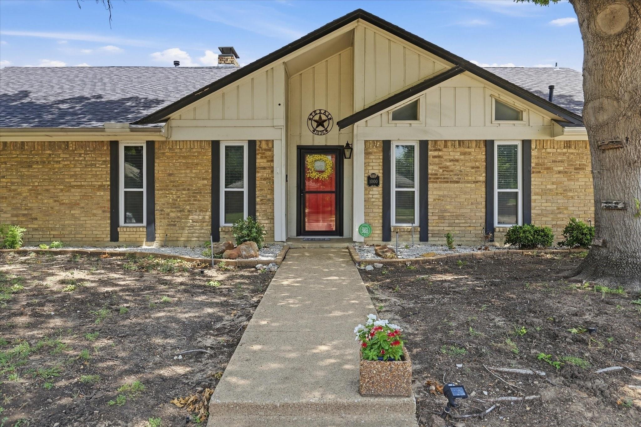 Oxfordshire Dr, Carrollton, TX 75007
