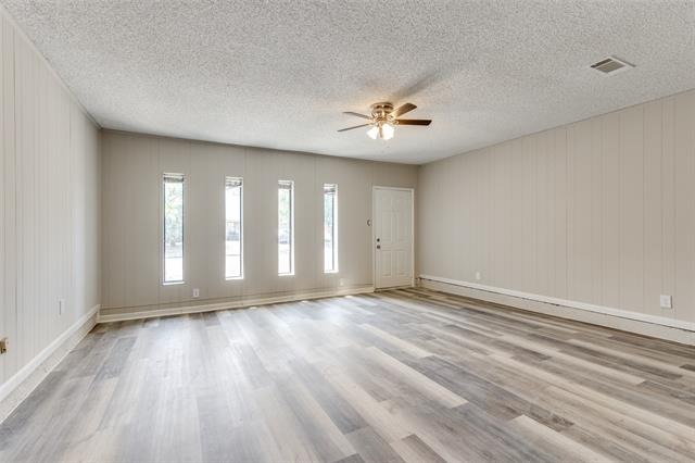 Cloverdale Dr, Fort Worth, TX 76134