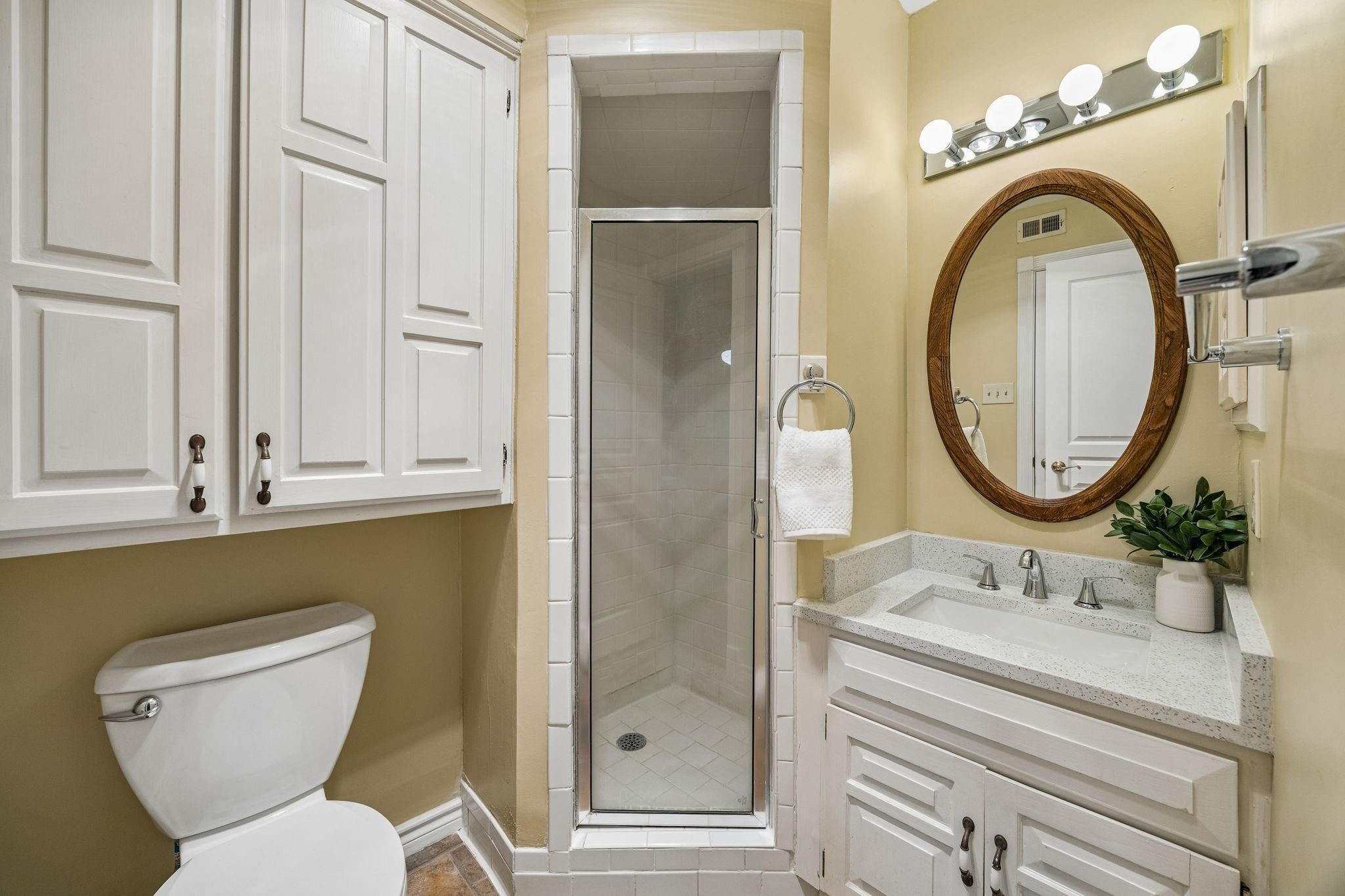 Shady Lake Cir, Carrollton, TX 75006 #1