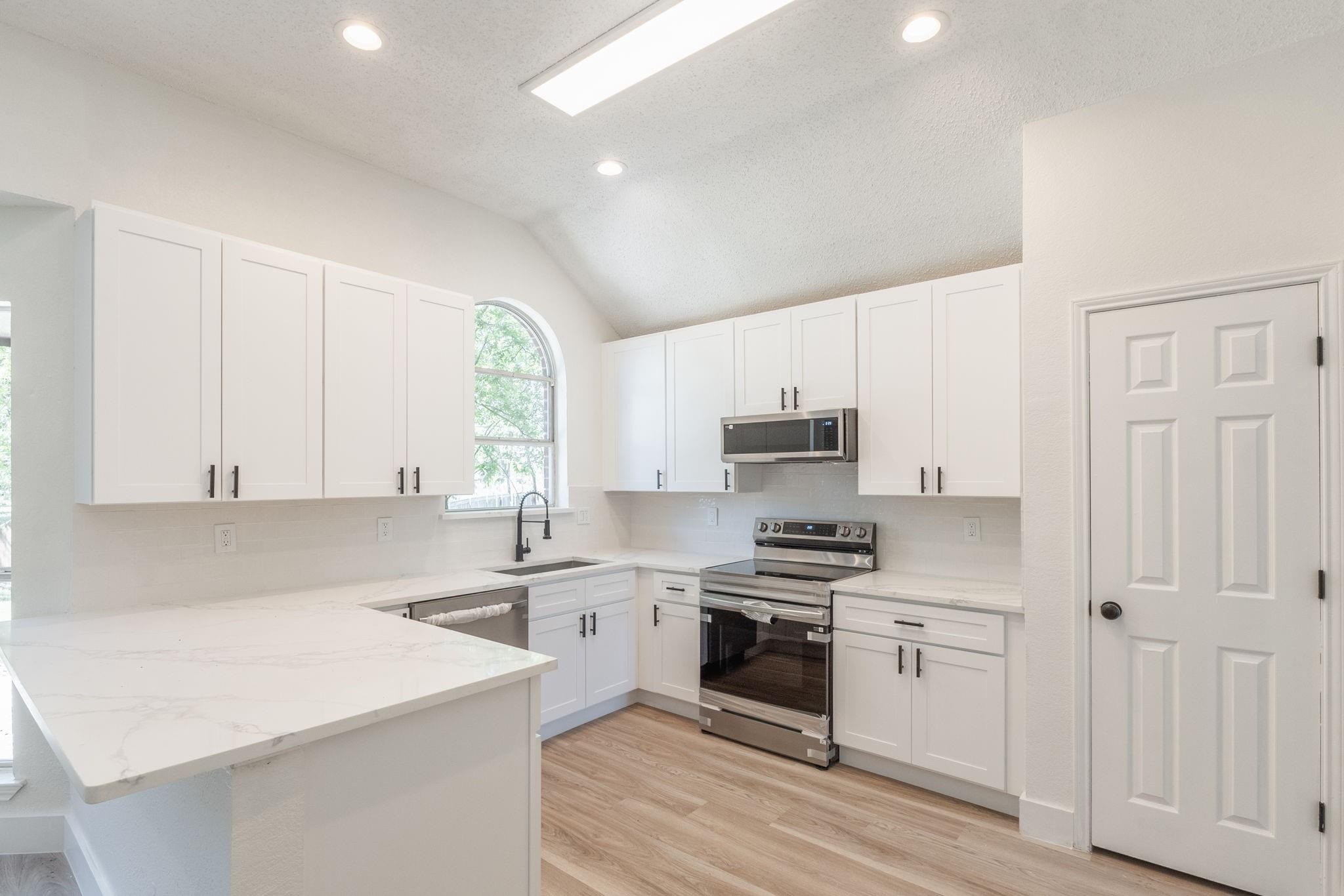 Winter Park, Balch Springs, TX 75180 #1
