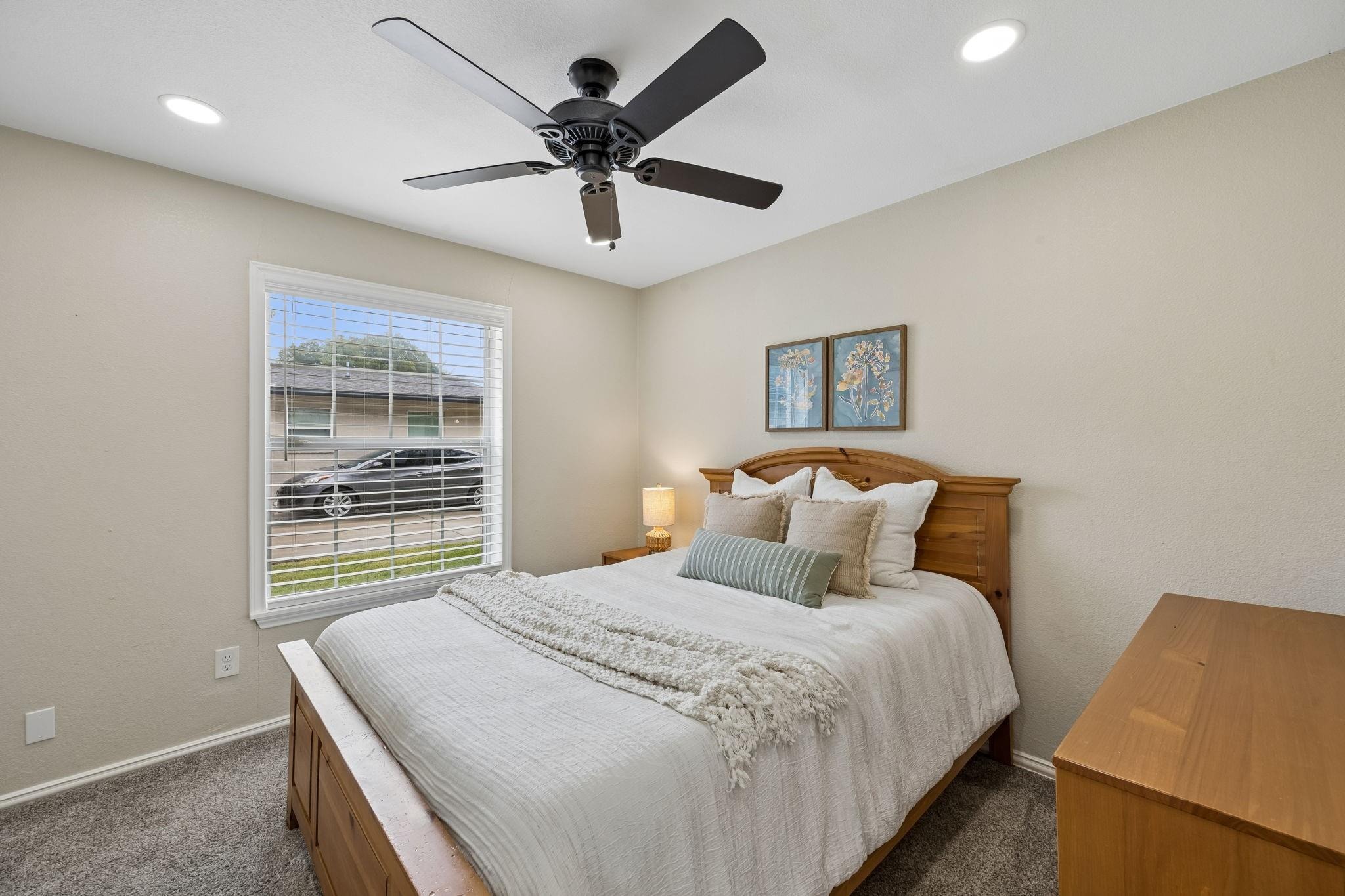 Highwood Dr, Dallas, TX 75228