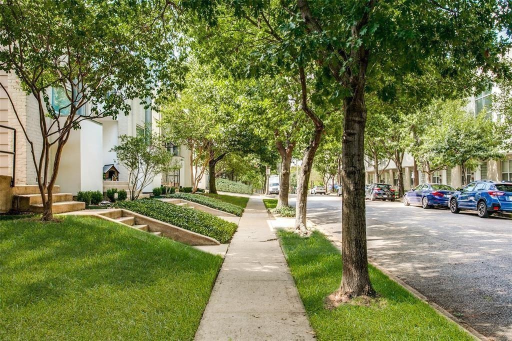 Travis St, Dallas, TX 75204