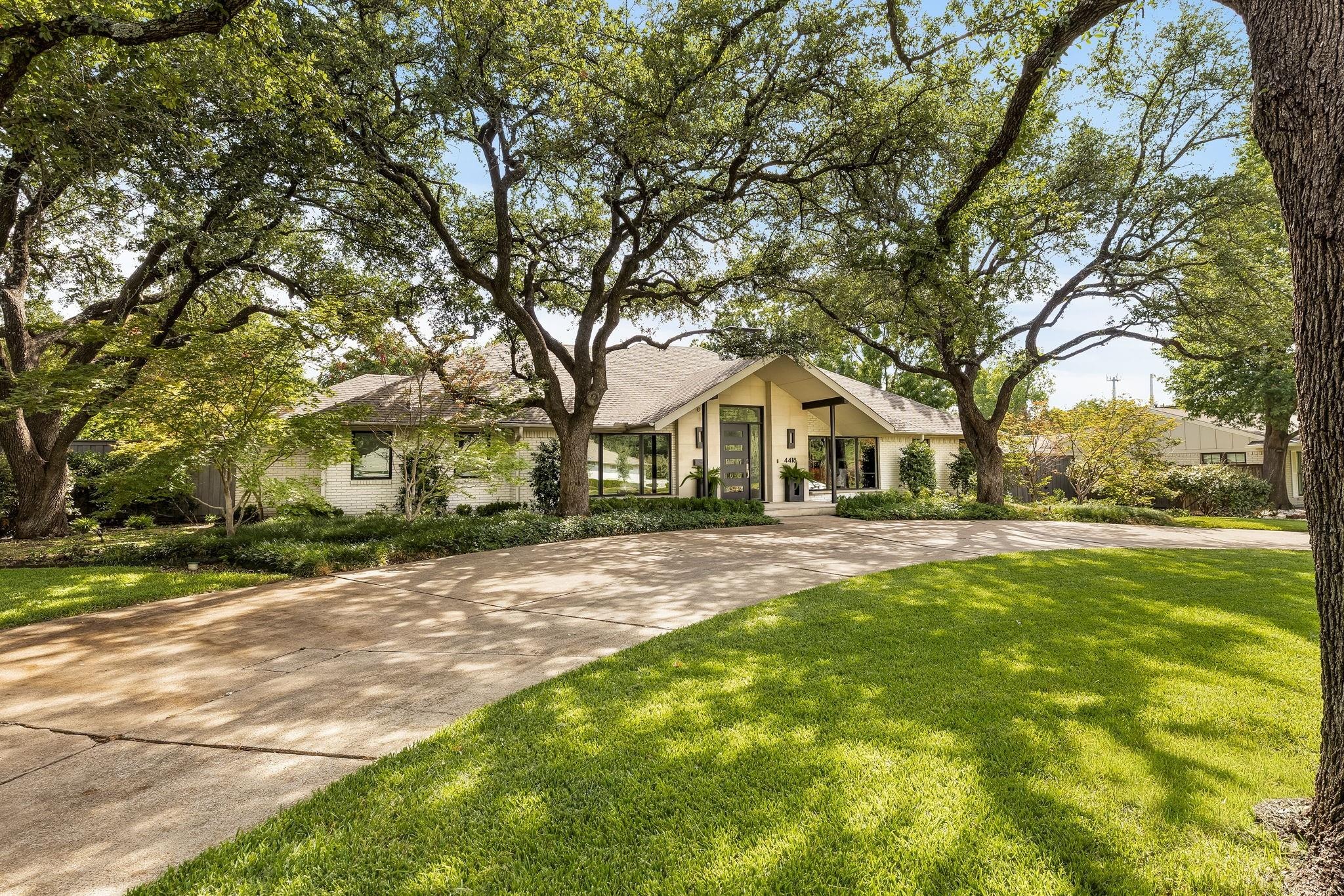 Crooked Ln, Dallas, TX 75229