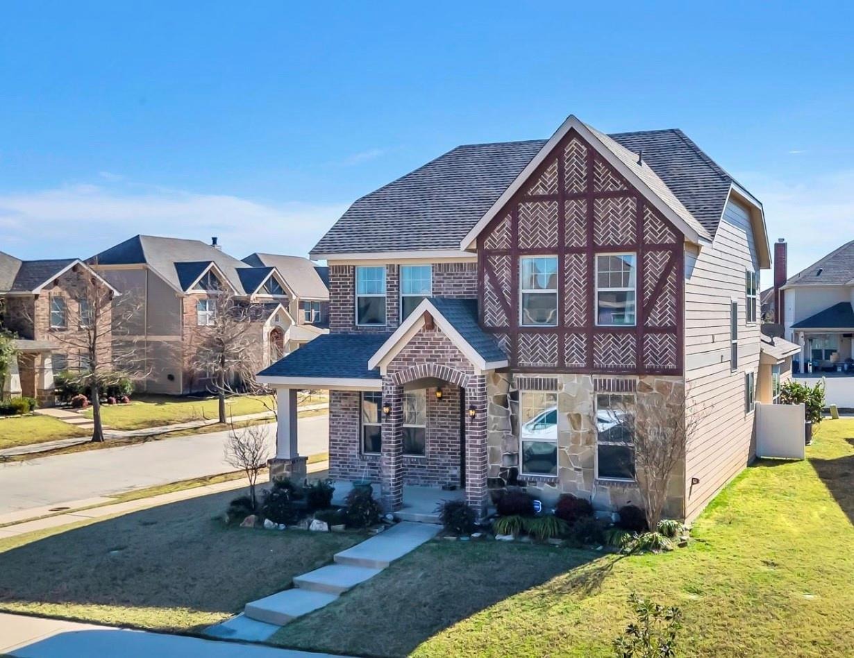 Holly Anne Ln, Aubrey, TX 76227