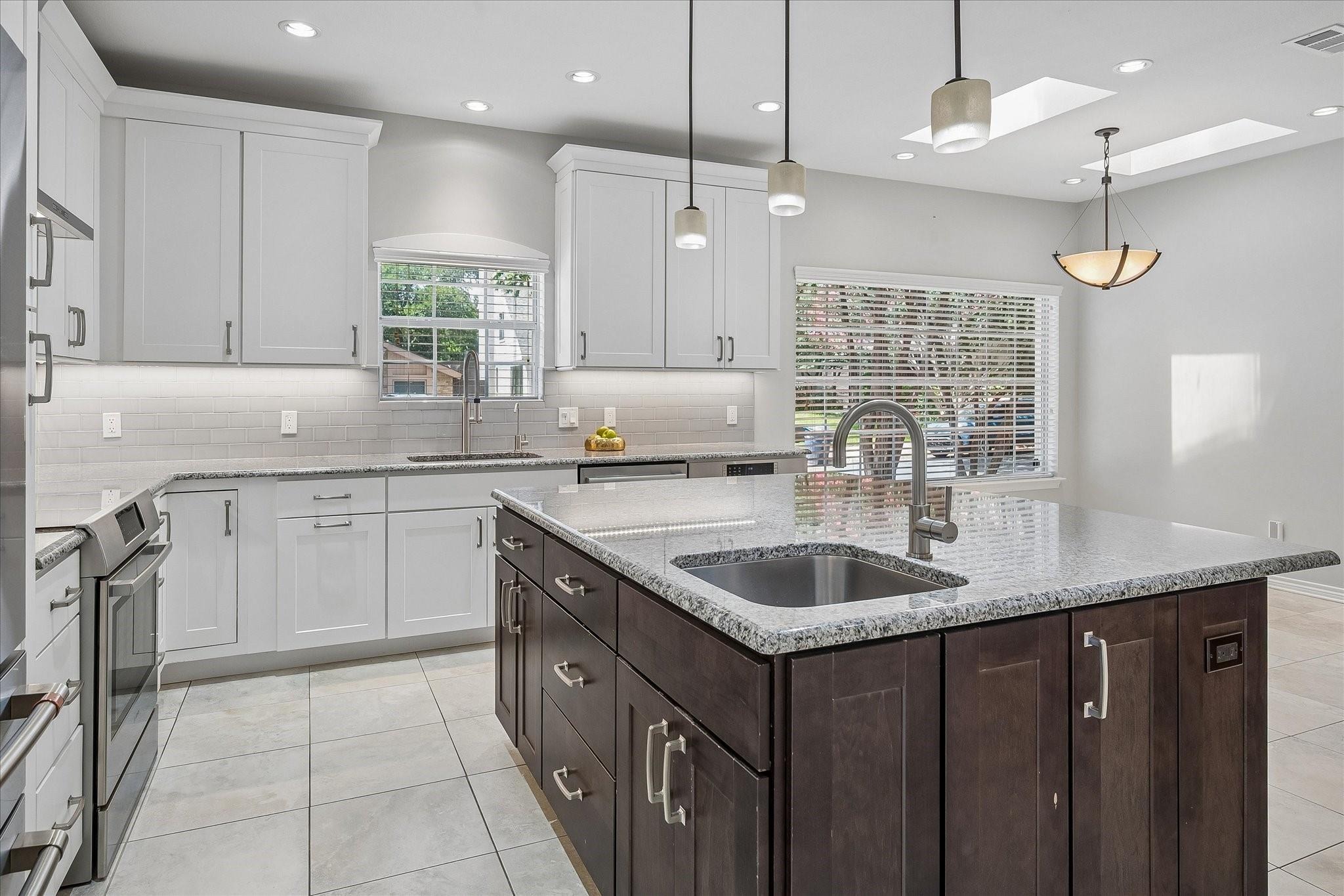 Lawtherwood Ct, Dallas, TX 75214