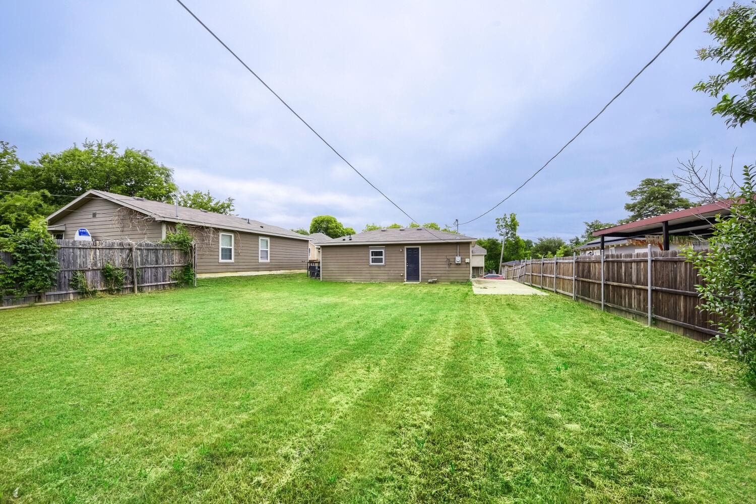 Powell Ave, Fort Worth, TX 76104