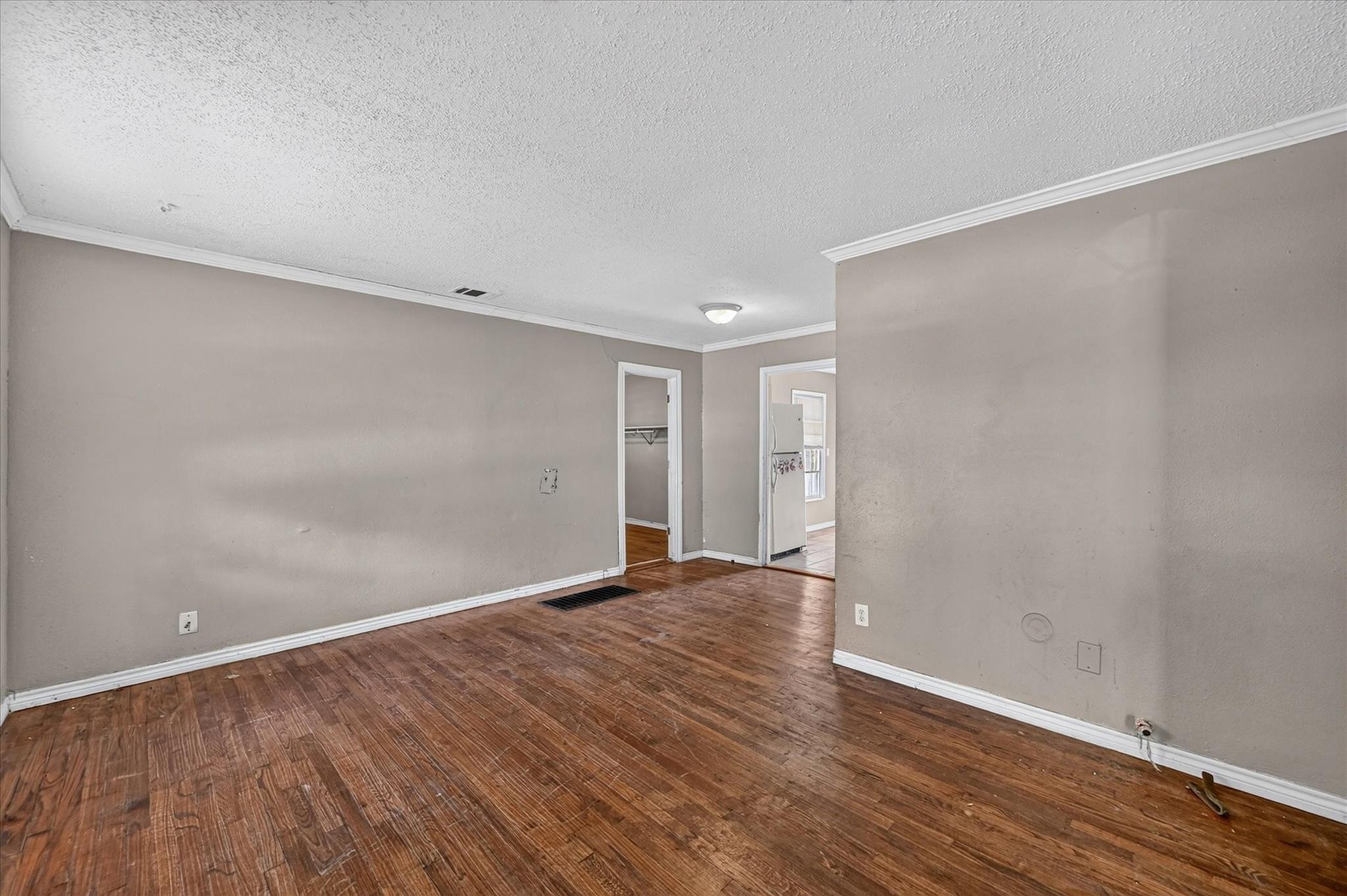 Winfield Ave, Fort Worth, TX 76109
