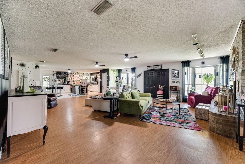 Francis St, Seagoville, TX 75159