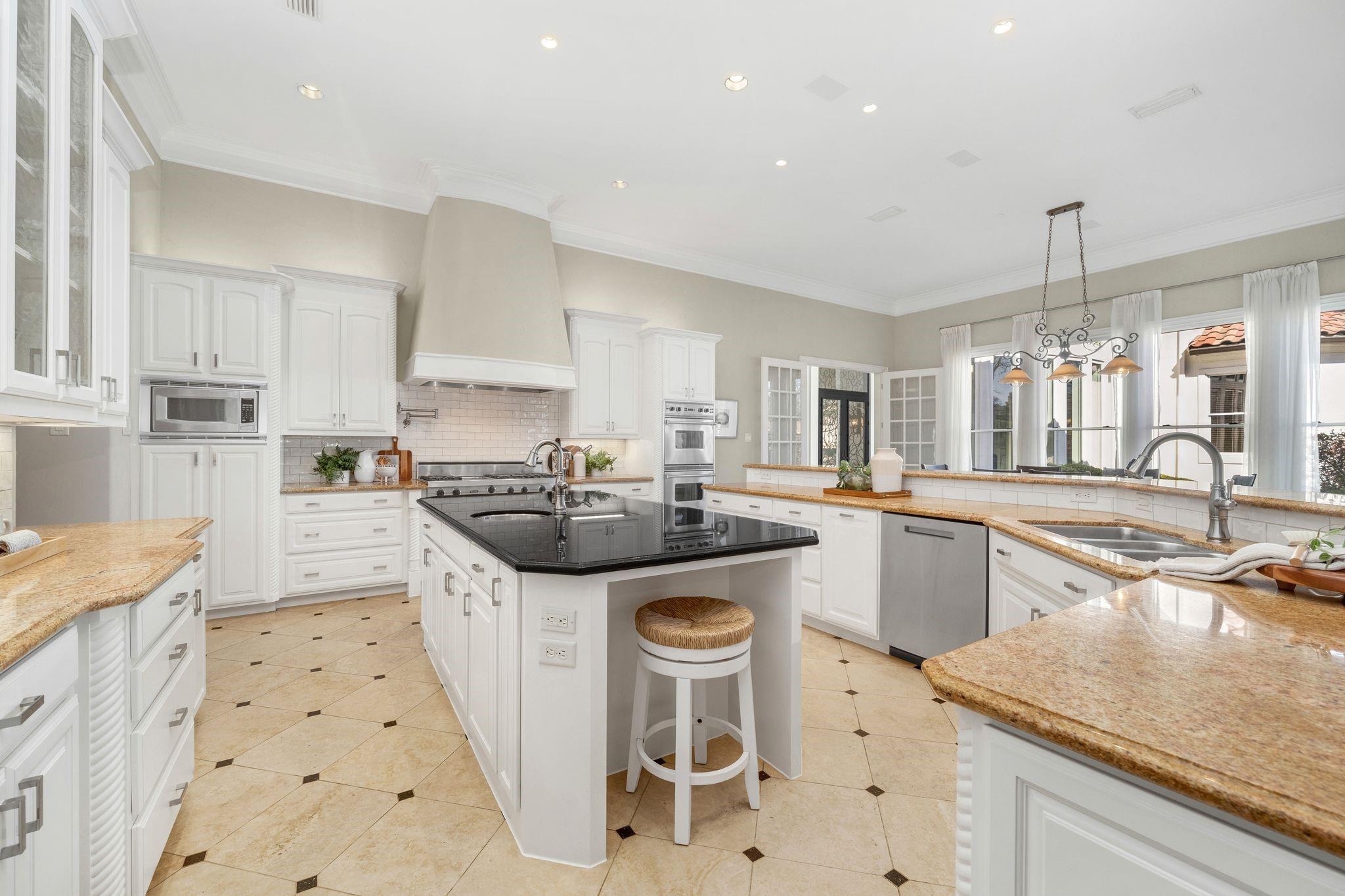 Dove Rd, Southlake, TX 76092