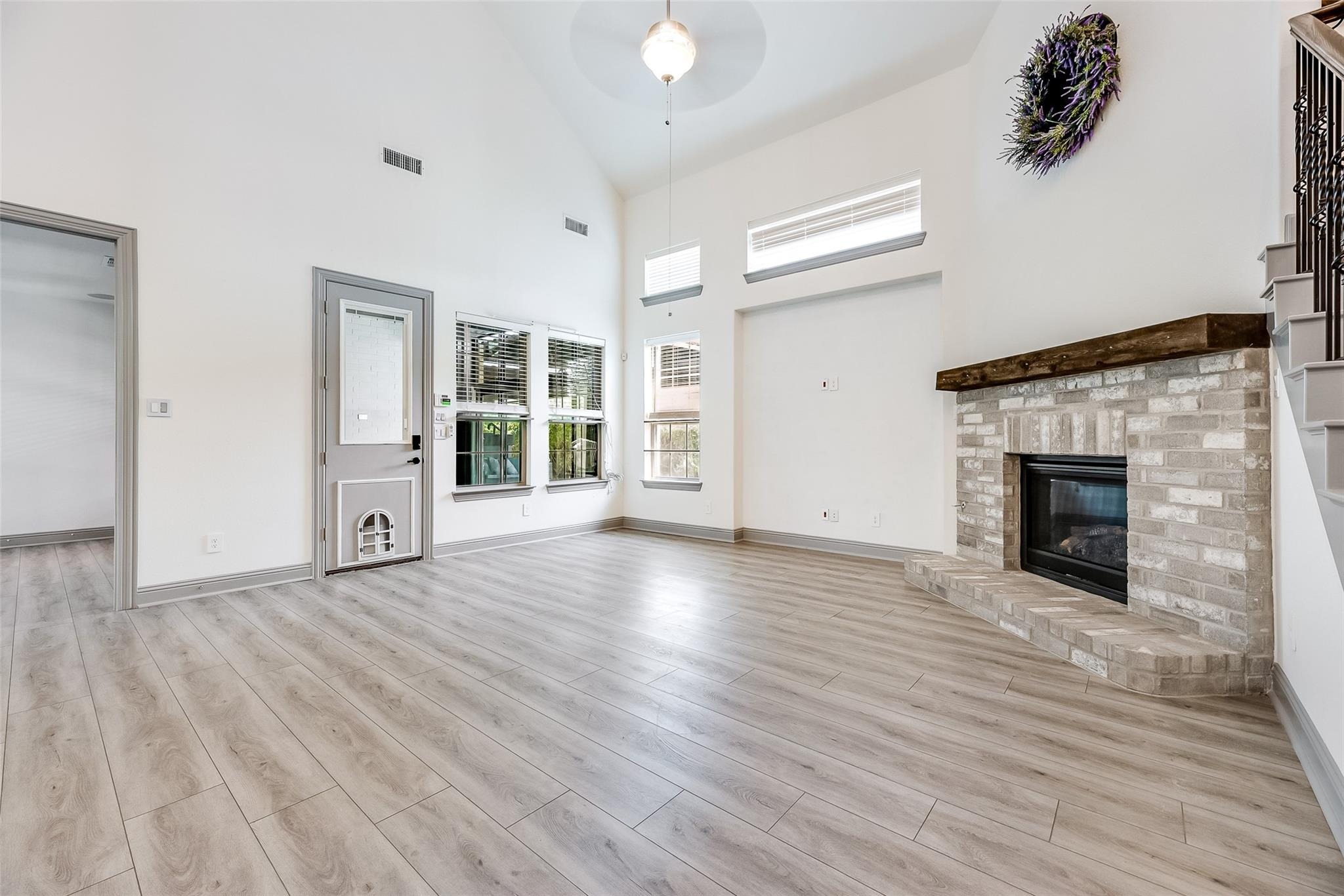 Smokey Quartz Ln, Arlington, TX 76005 #1