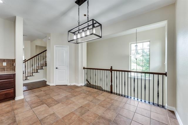 Fox Horn Dr, Irving, TX 75063