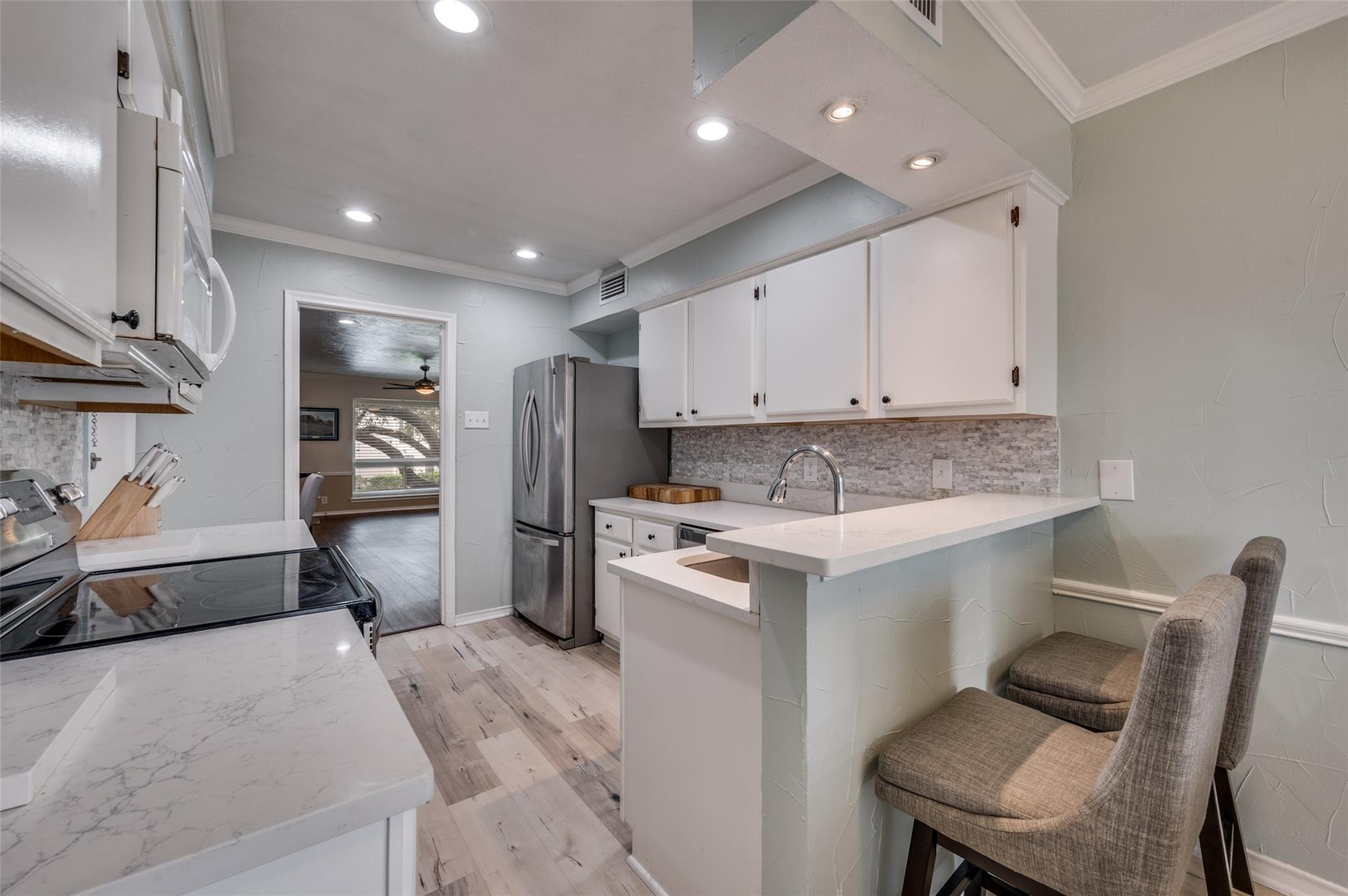 Regal Park Ln, Dallas, TX 75230