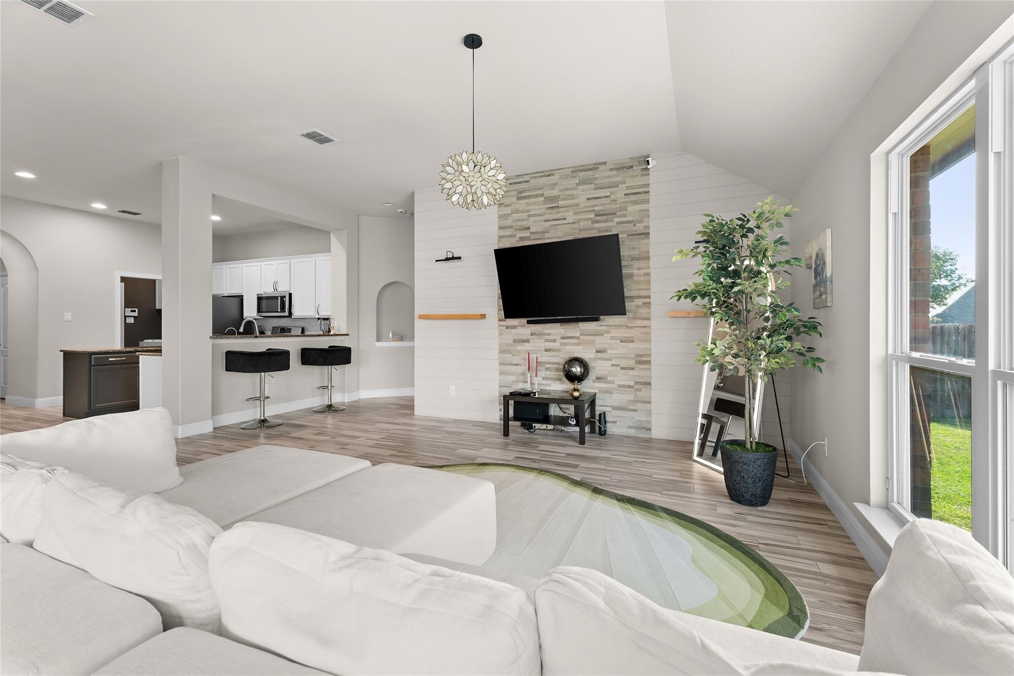 Grayson Ln, Lake Dallas, TX 75065