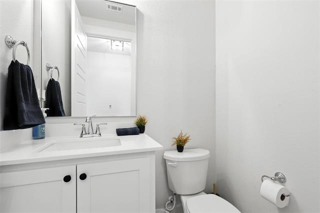 Claire Dr, Midlothian, TX 76065