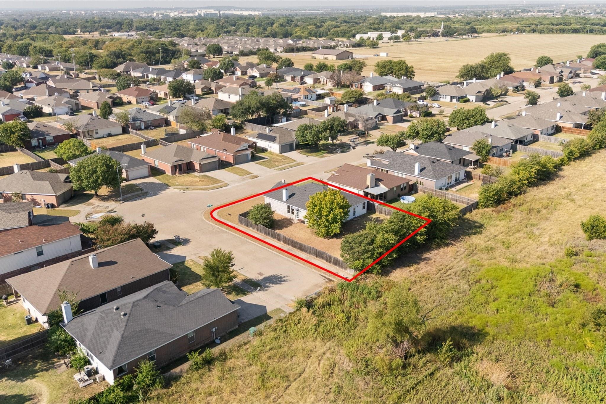 Buffalo Springs Dr, Fort Worth, TX 76140