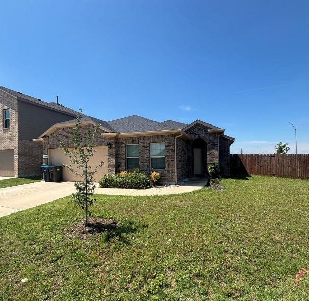 Edisto Beach Dr, Fort Worth, TX 76108