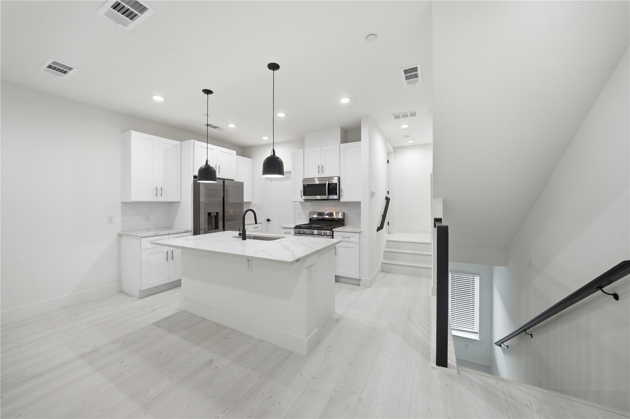 Mohawk Dr, Dallas, TX 75235 #1