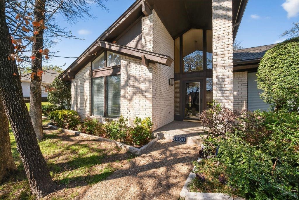 High Vista Ct, Fort Worth, TX 76112 #1