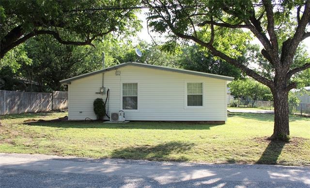 Lennox St, Stephenville, TX 76401