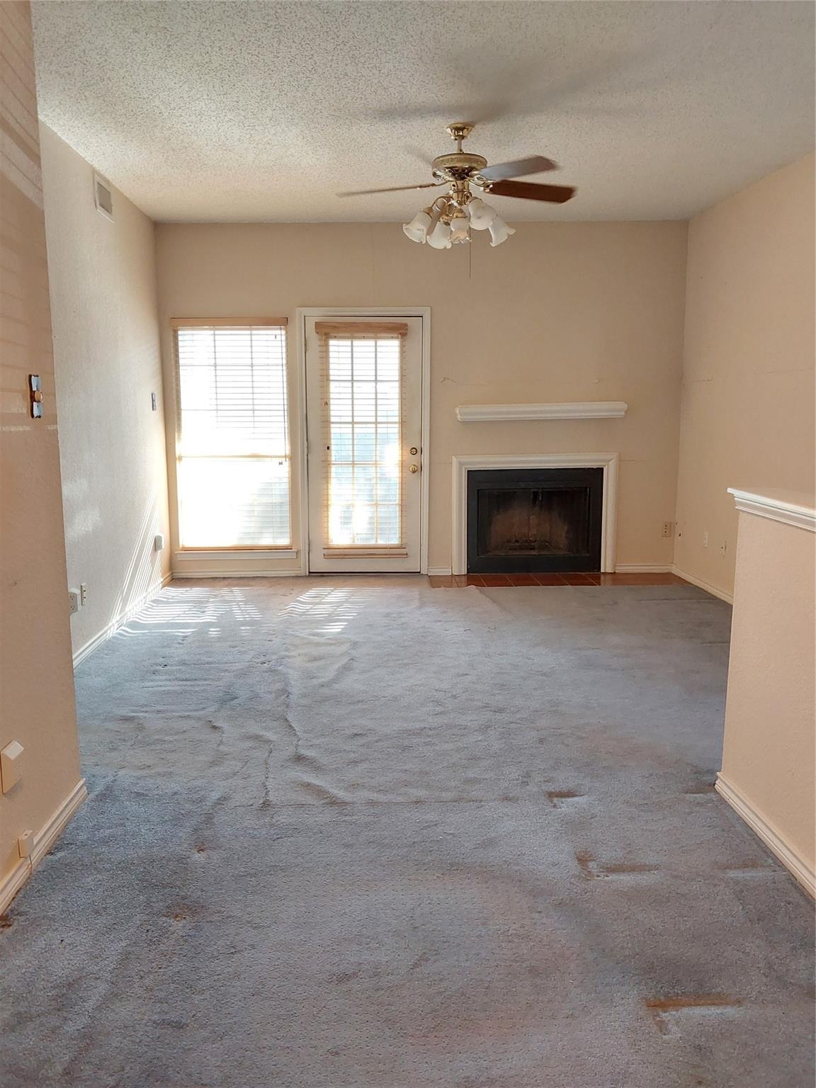 Northgate Dr, Irving, TX 75062