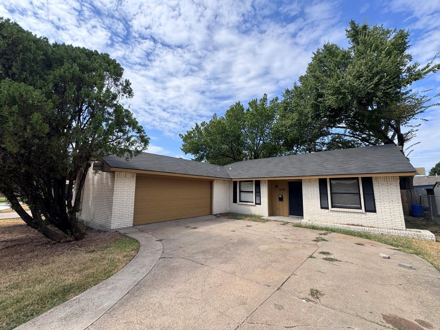 Kingston Dr, Grand Prairie, TX 75051 #1