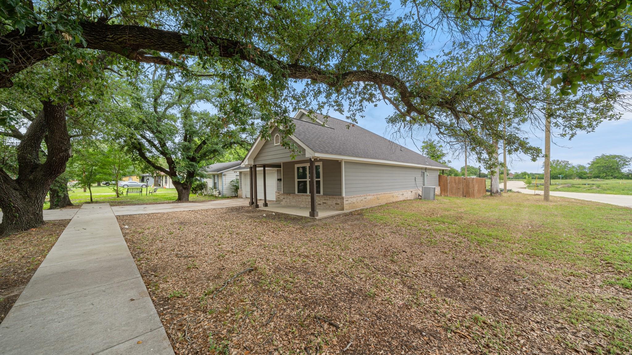 Mccoulskey St, Terrell, TX 75160