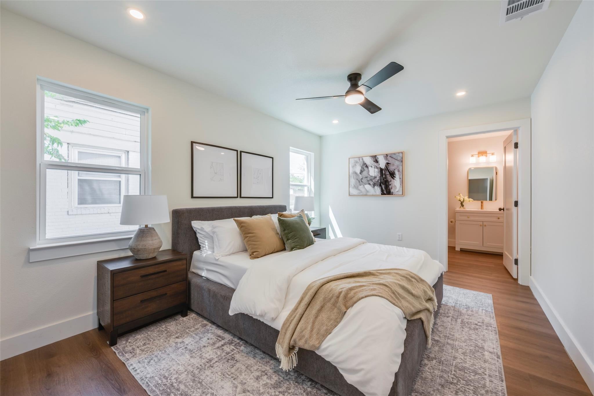 Cotillion Dr, Dallas, TX 75228