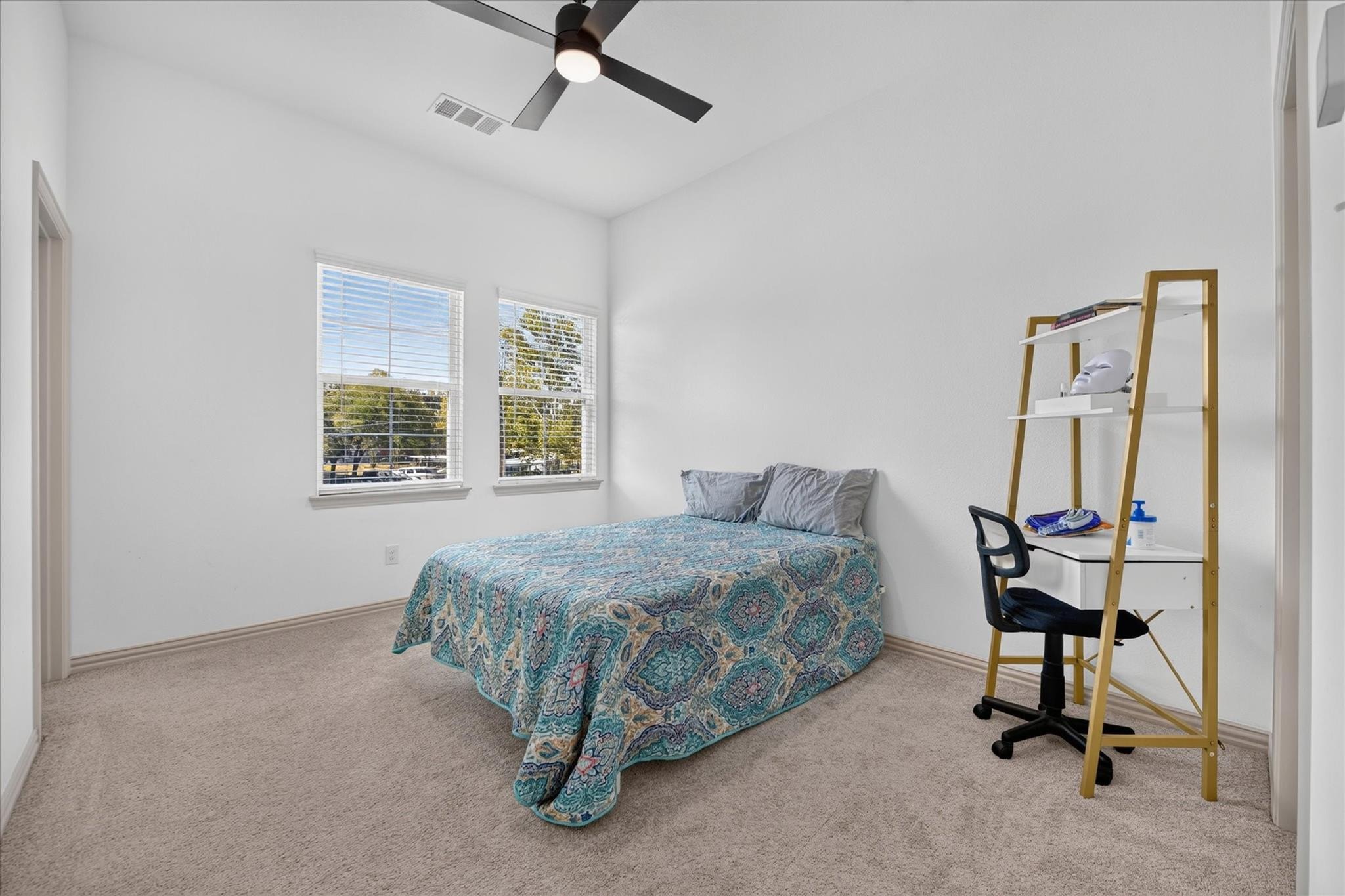 Springlake Pkwy, Haltom City, TX 76117