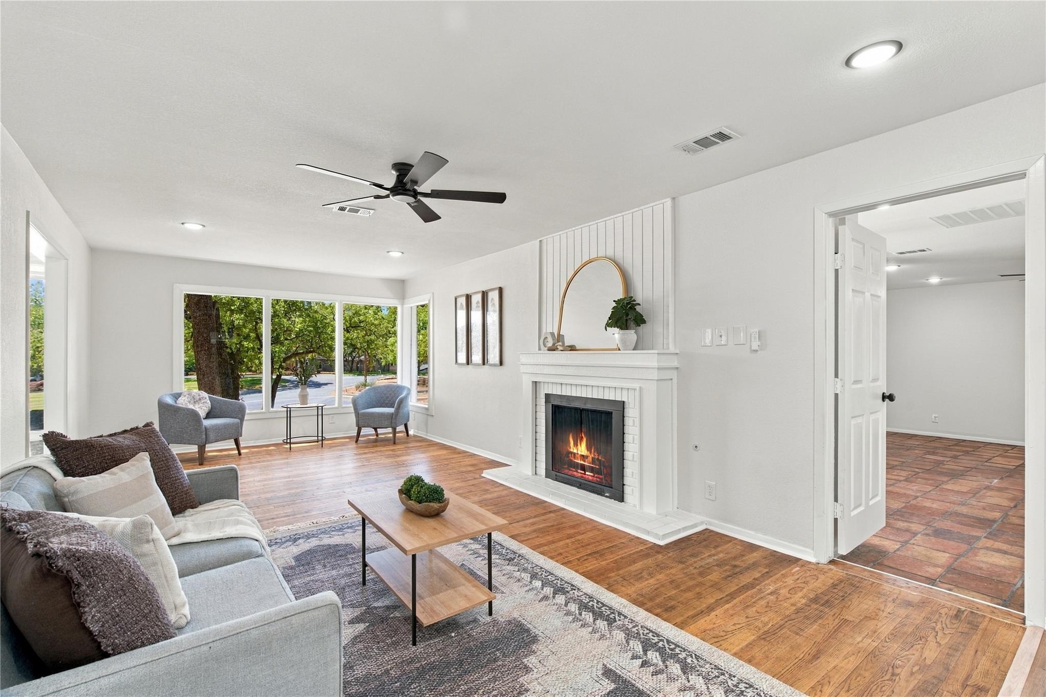 Jacqueline Rd, Fort Worth, TX 76112