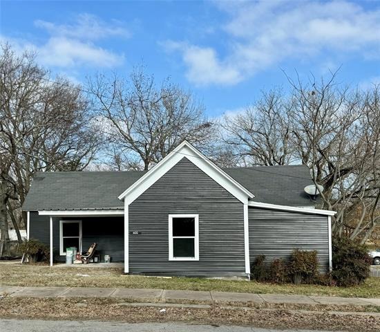 4th St, Bonham, TX 75418