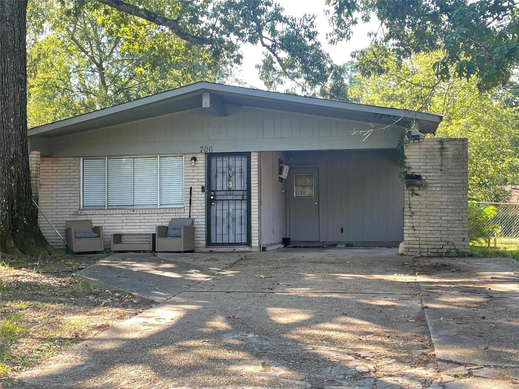 Damaka Dr, Shreveport, LA 71106
