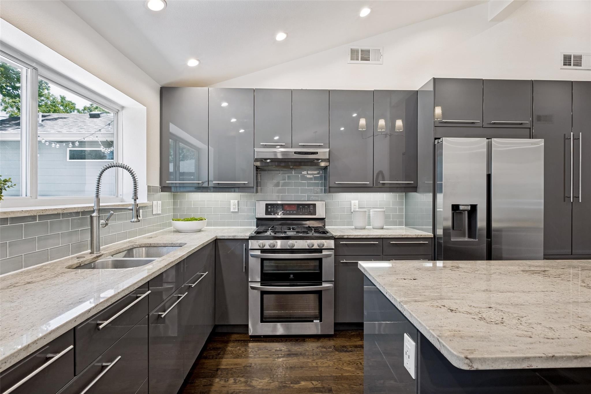 Kenwell St, Dallas, TX 75209 #1
