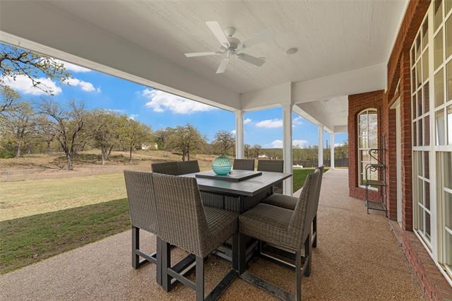 Bolton Cir, West, TX 76691