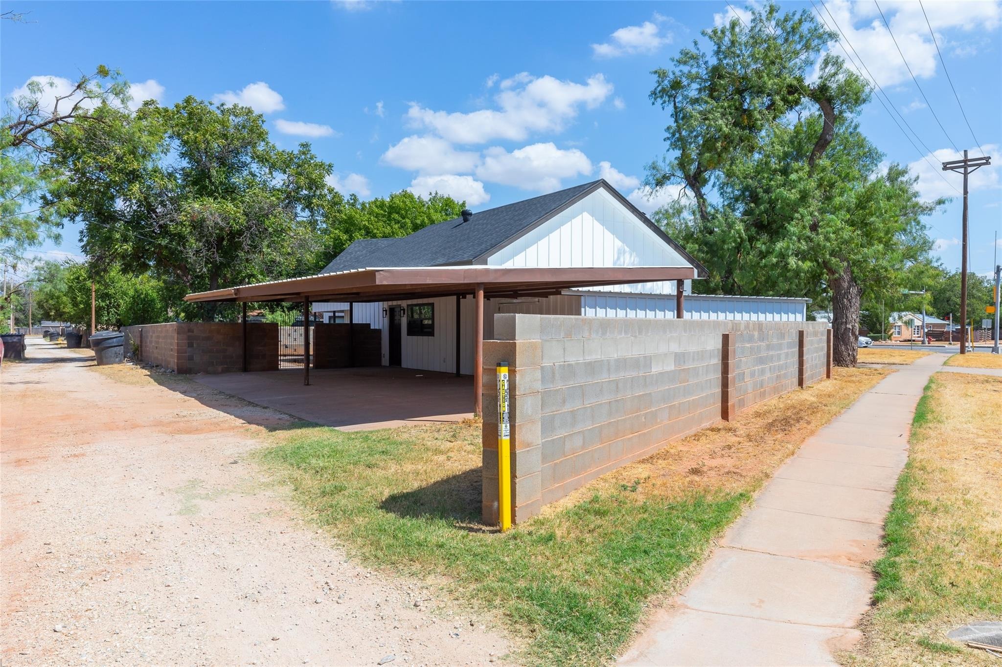 Pioneer Dr, Abilene, TX 79605