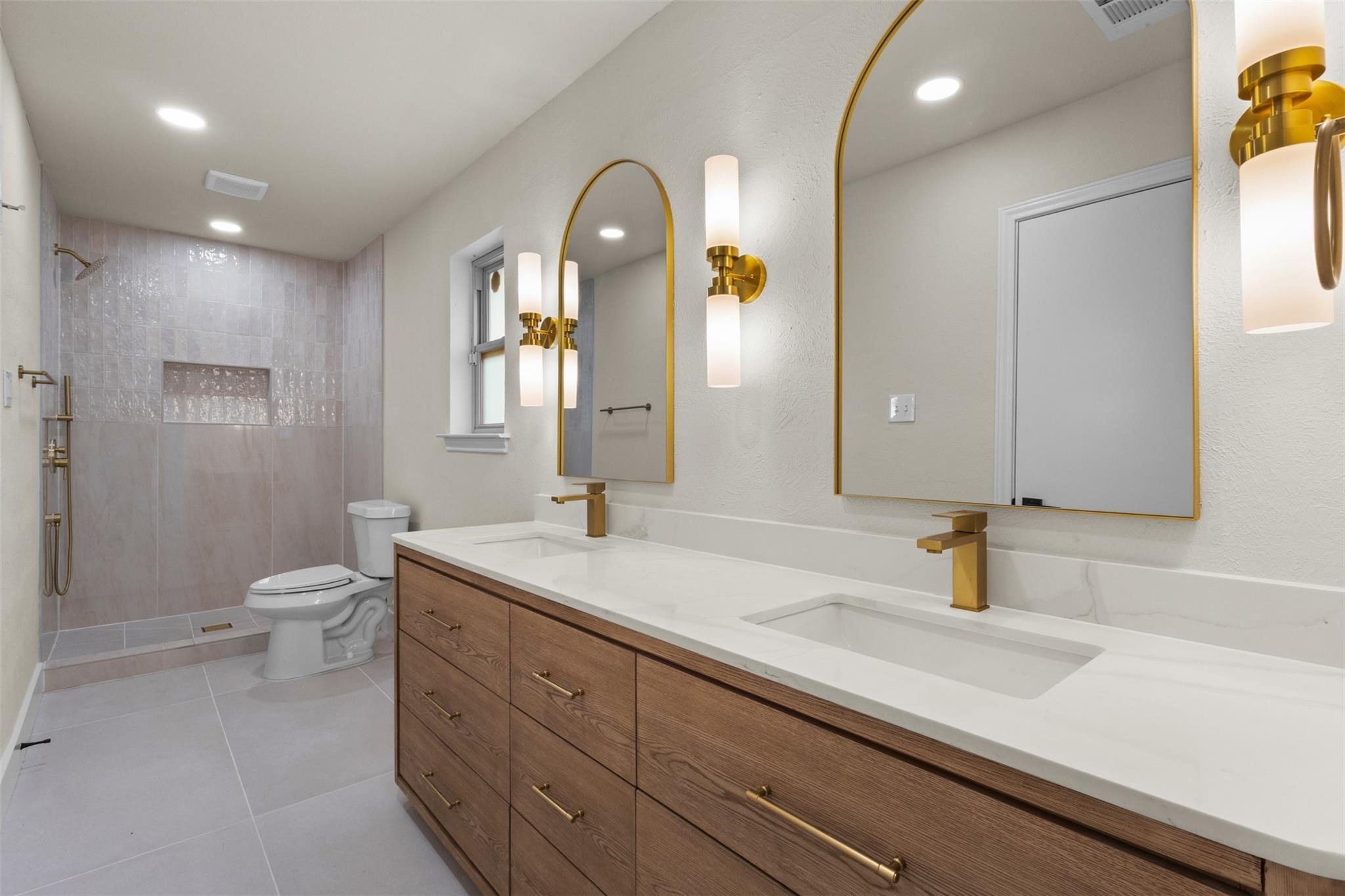 Presidio Dr, Garland, TX 75043