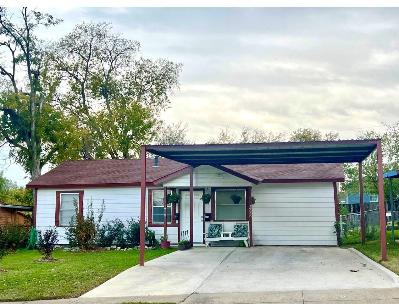 Jessamine St, Fort Worth, TX 76104 #1