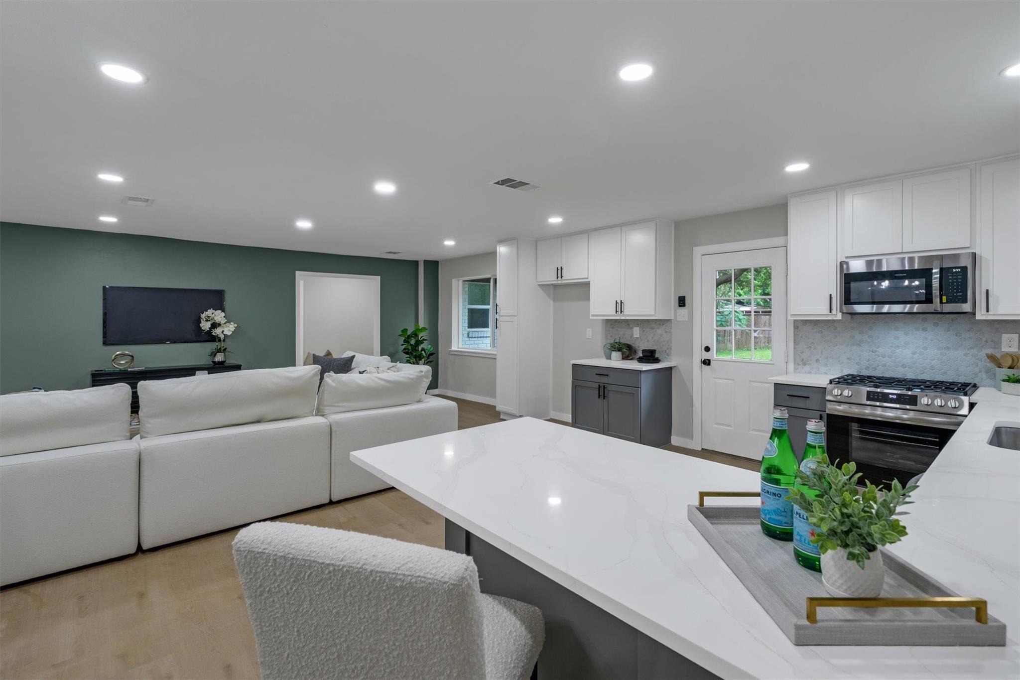 Kelman St, Dallas, TX 75214 #1