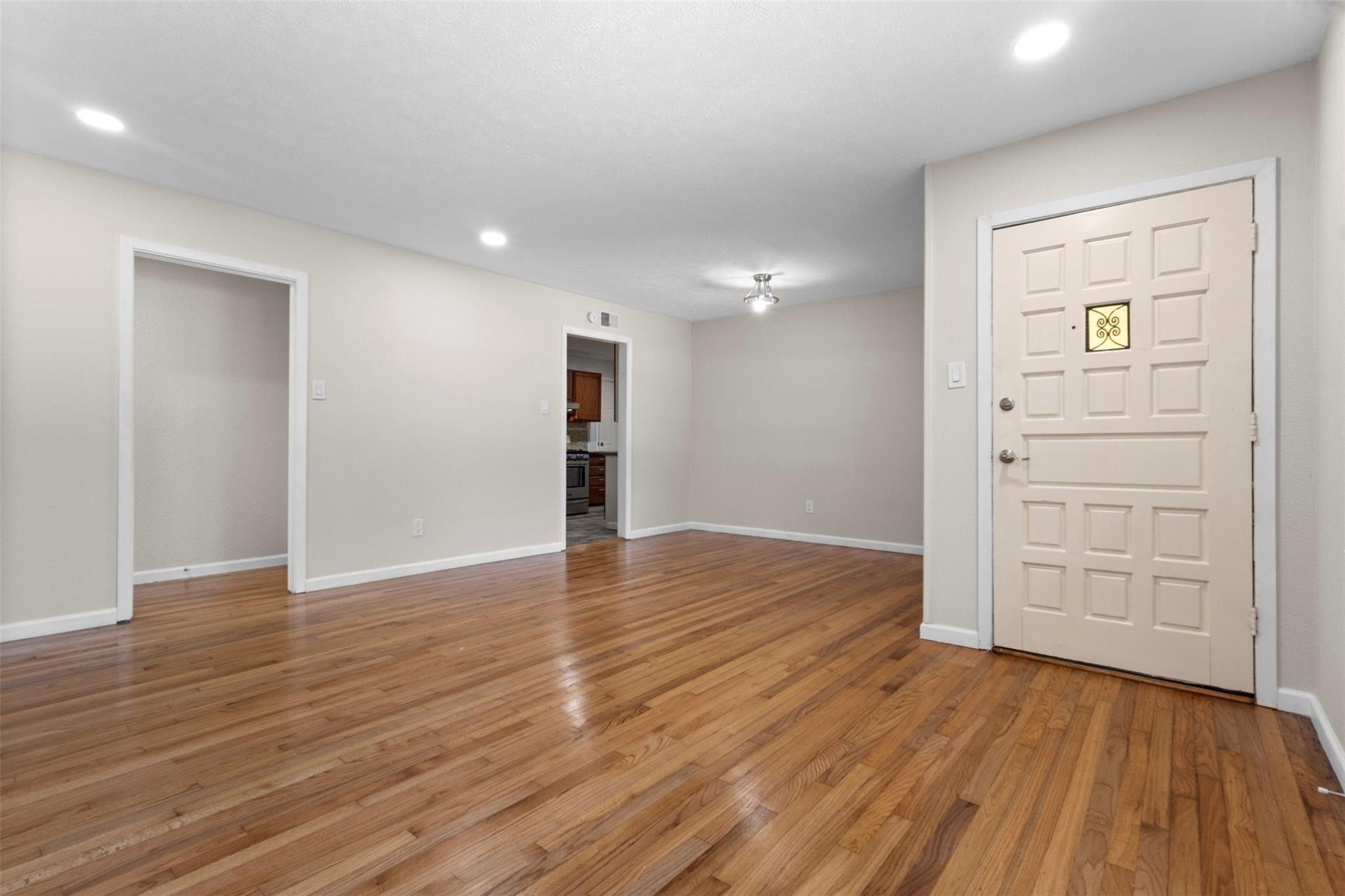 Ruth Ann Dr, Dallas, TX 75228