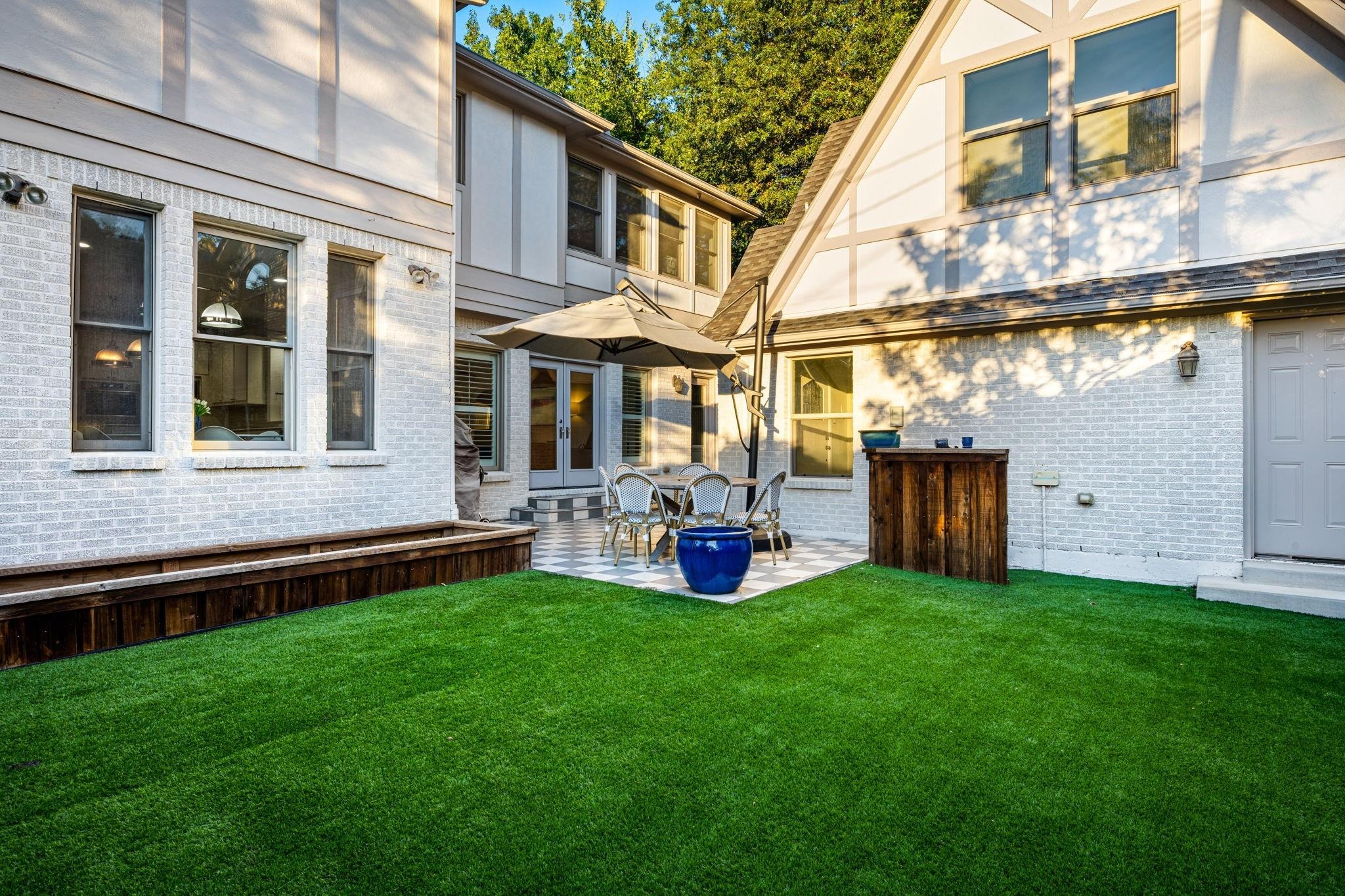 Mercedes Ave, Dallas, TX 75206