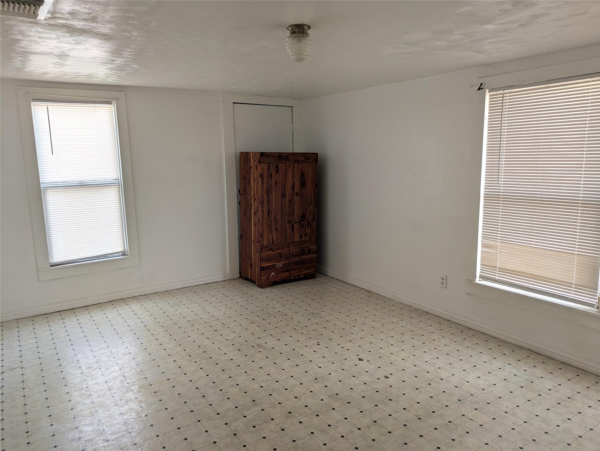 Bradshaw St, Denton, TX 76205
