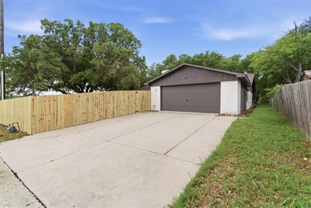 Faircove Cir, Garland, TX 75043 #1