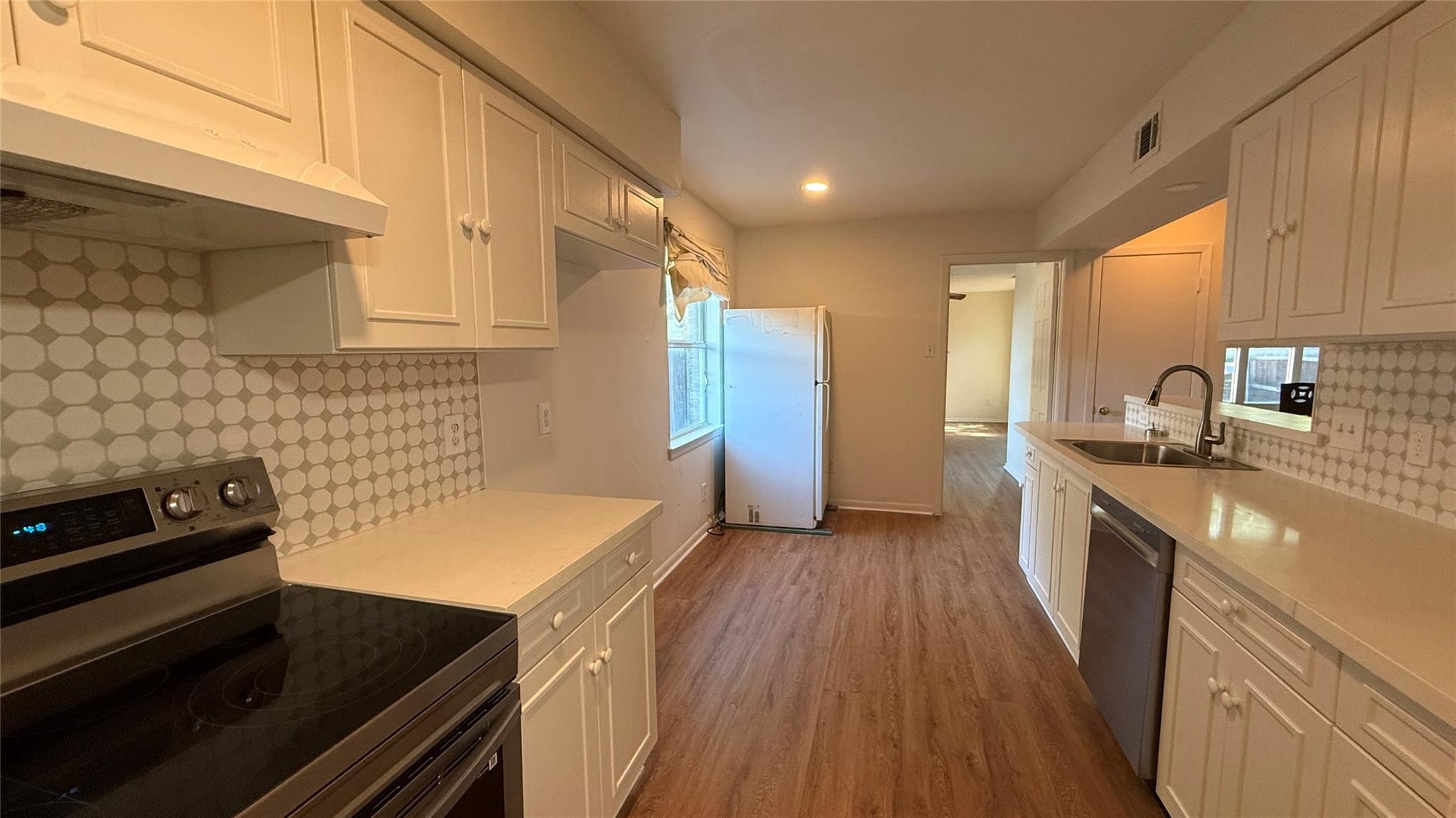 Southview Ln, Dallas, TX 75240 #1