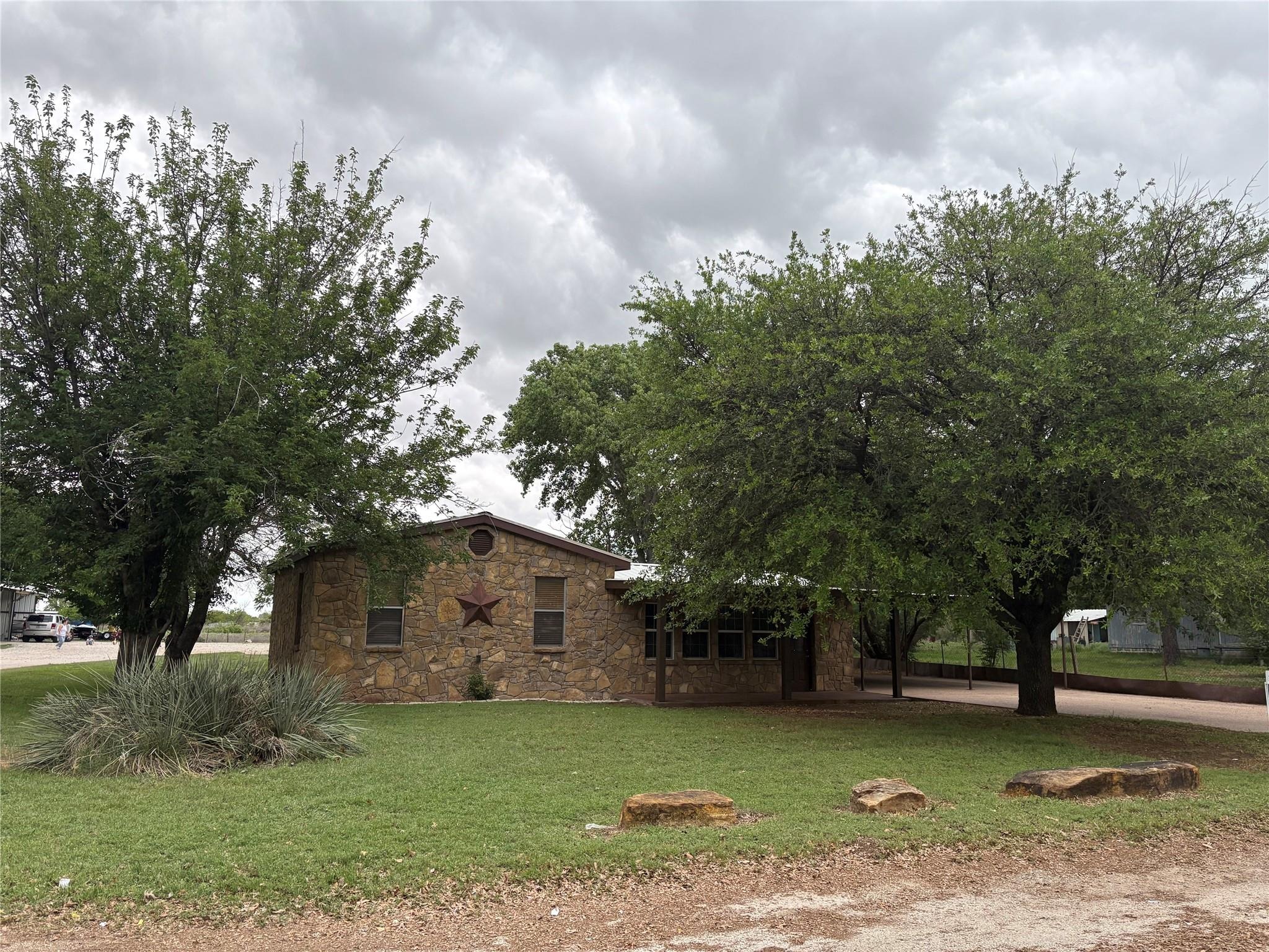 Jones Rd, Graford, TX 76449