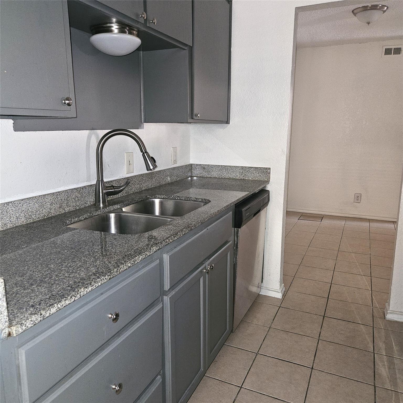 Vega Dr, Fort Worth, TX 76133