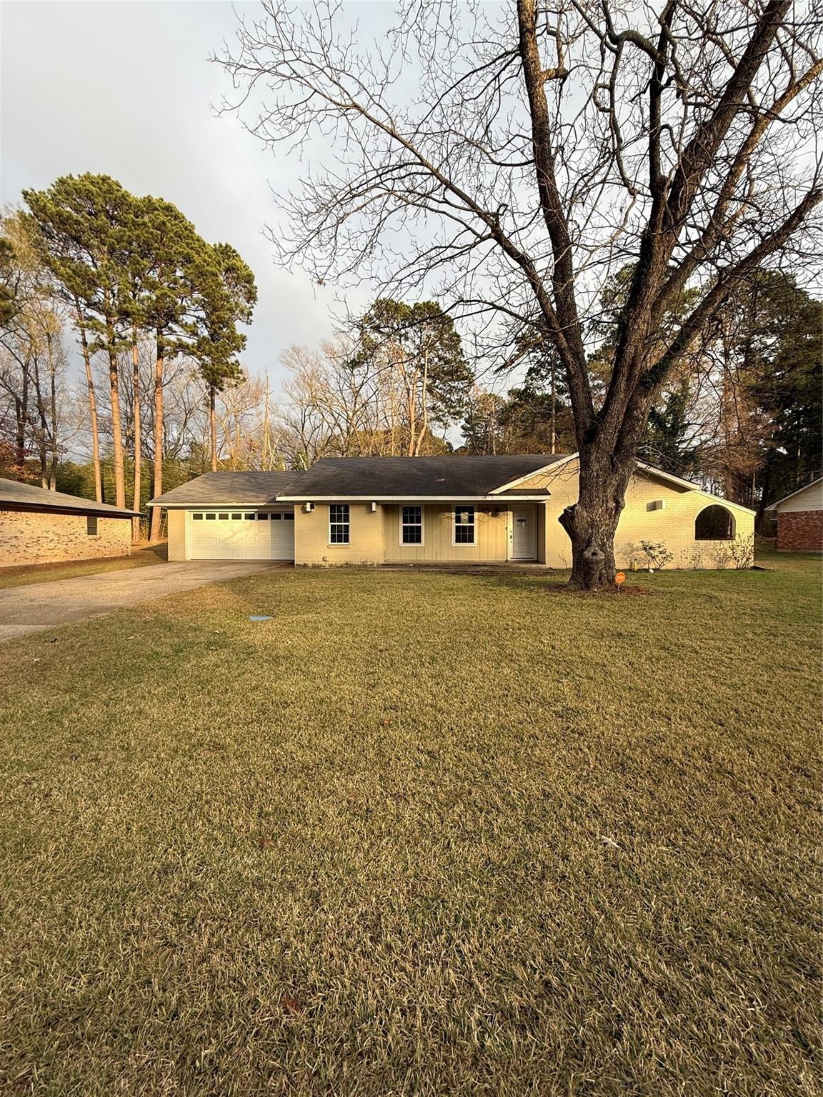 Asaff Ave, Shreveport, LA 71107