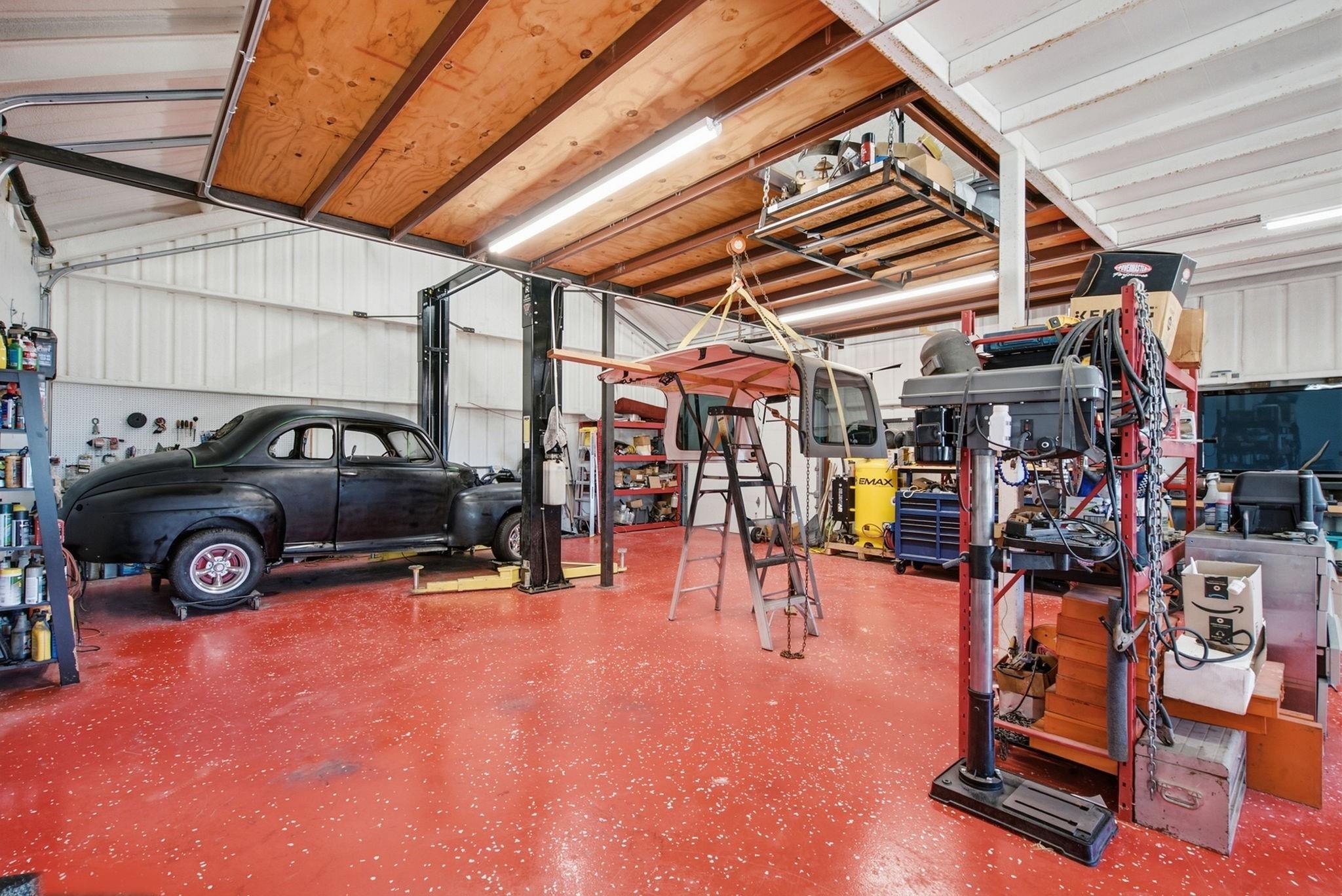 Shadle Ridge Ct, Poolville, TX 76487