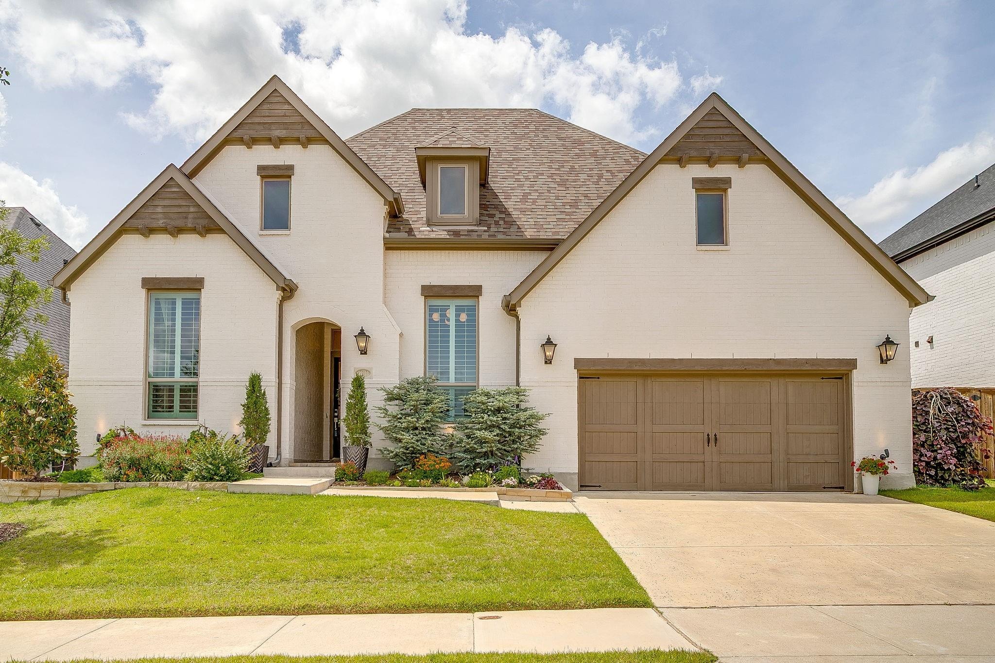 Sandrellan St, Aledo, TX 76008
