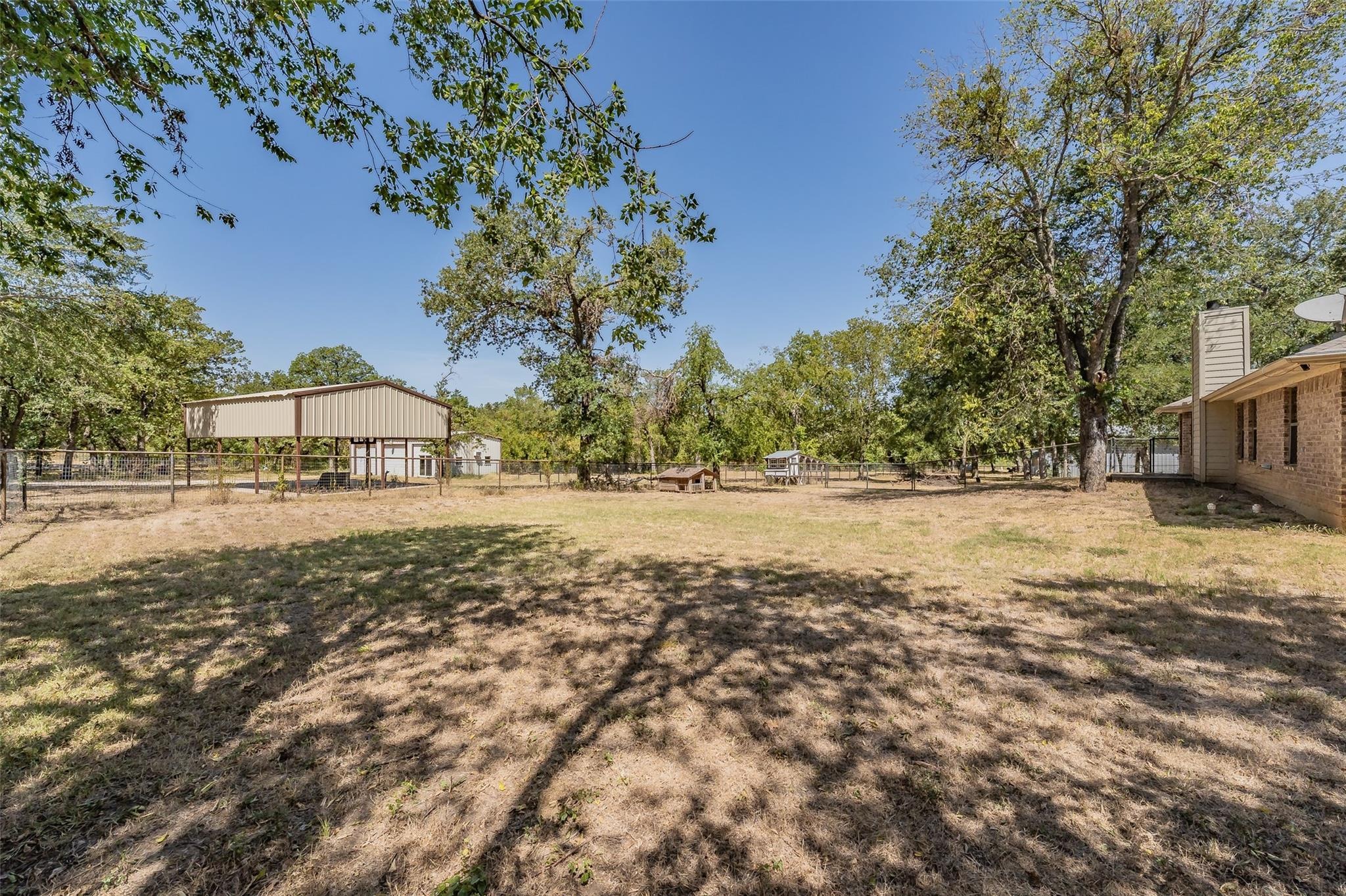 Pleasant Oaks Ln, Springtown, TX 76082 #1