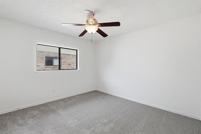 Amsterdam Ln, Arlington, TX 76002